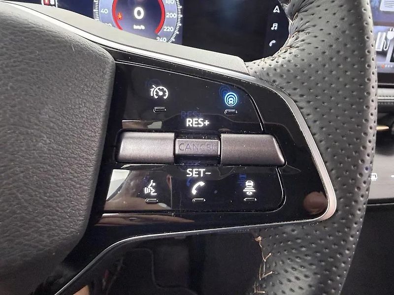 Nissan Ariya 160kW 66Kwh Evolve Tepelko DPH - fotka 9 z 15