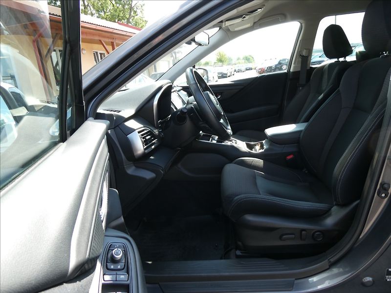 Subaru Outback 2,5 i 124kW AWD ČR,DPH,2x kola - fotka 20 z 46