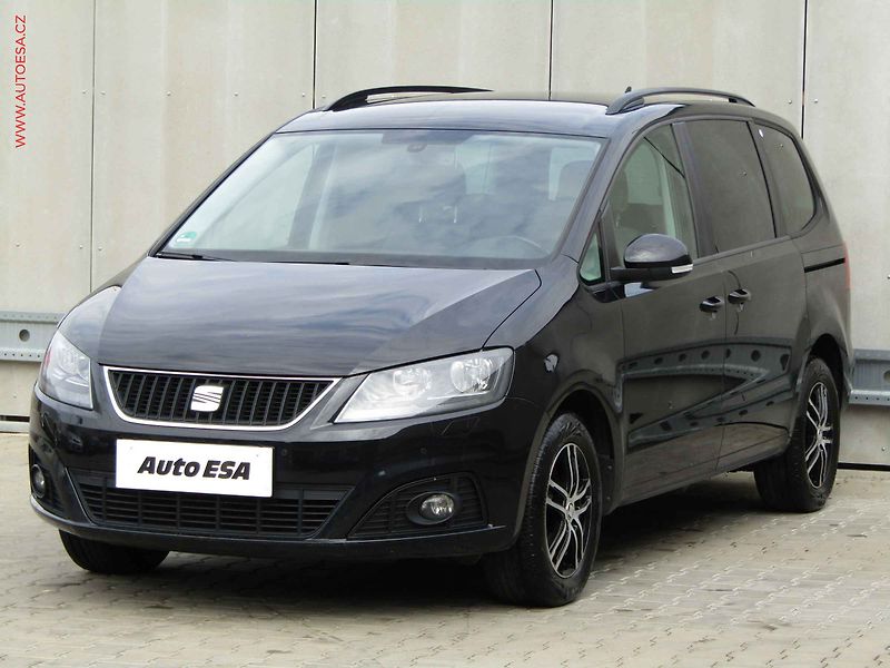 Seat Alhambra (2013) 2.0 TDi 7míst, servis.kniha - fotka 3 z 21
