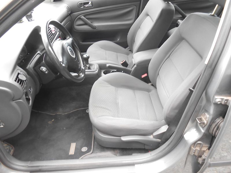 Volkswagen Passat 1.9TDi,96KW,KLIMA,207TKm - fotka 9 z 21