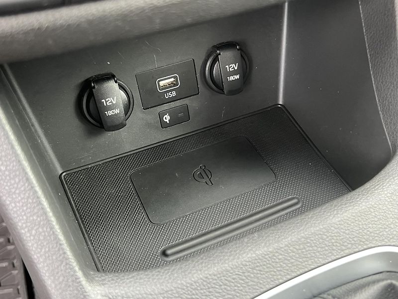 Hyundai i30 (2023) 1.5T-GDi 118kW SMART ČR NOVÉ - fotka 17 z 21