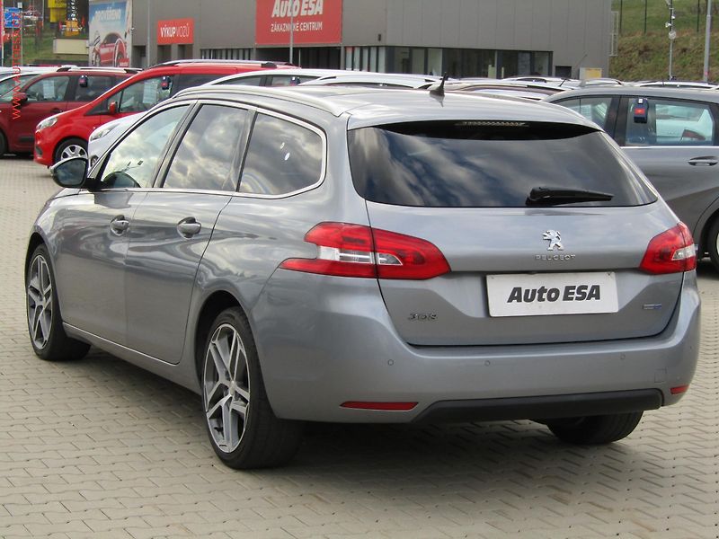 Peugeot 308 (2016) 2.0HDi, Xenon - fotka 4 z 18