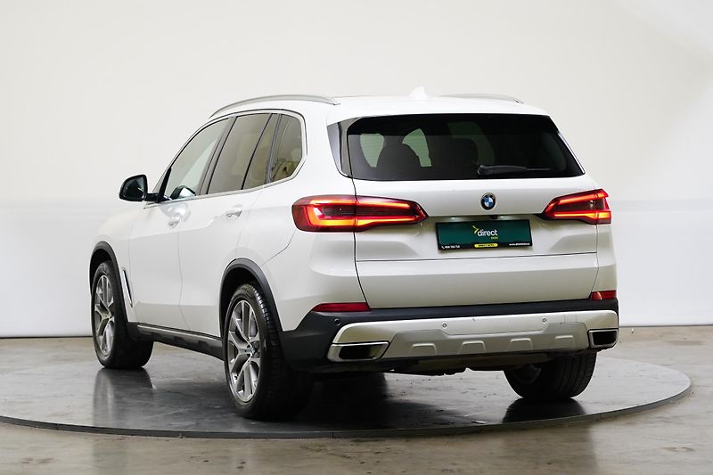 BMW X5 - fotka 7 z 26