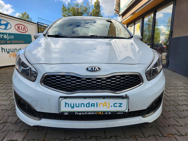 Kia Ceed 1.4-1MAJITEL-PRAVIDELNÝ SERVIS - fotografie inzerátu