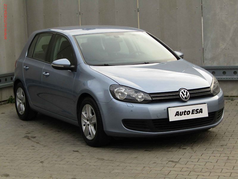 Volkswagen Golf (2009) 2.0 TDi, AC, výhřev sed - fotografie inzerátu