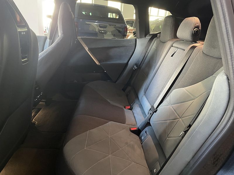 BMW iX (2022) XDrive 40 - fotka 21 z 30