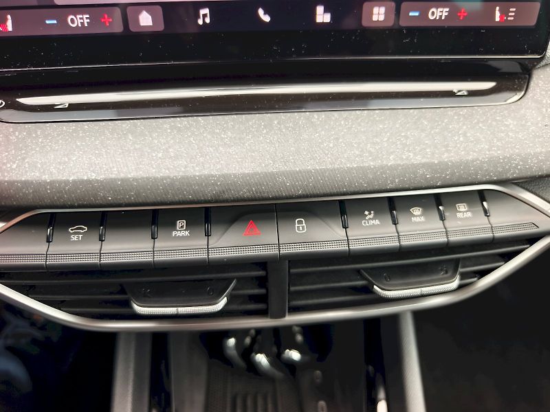 Škoda Octavia (2024) OCT.COMBI TOP SELECTION 2,0 TD - fotka 40 z 42