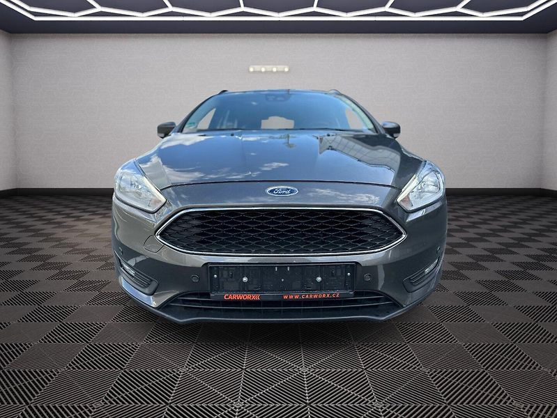 Ford Focus (2017) 1.0EcoBoost 92kw - fotka 2 z 25