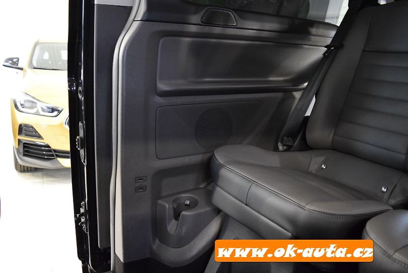 Ford Tourneo Custom 2.0 TDCI TITANIUM X 132 kW 8M. - fotka 28 z 70