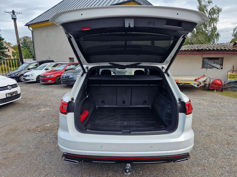 Volkswagen Touareg 3,0TDI 210KW R-LINE - fotka 9 z 20