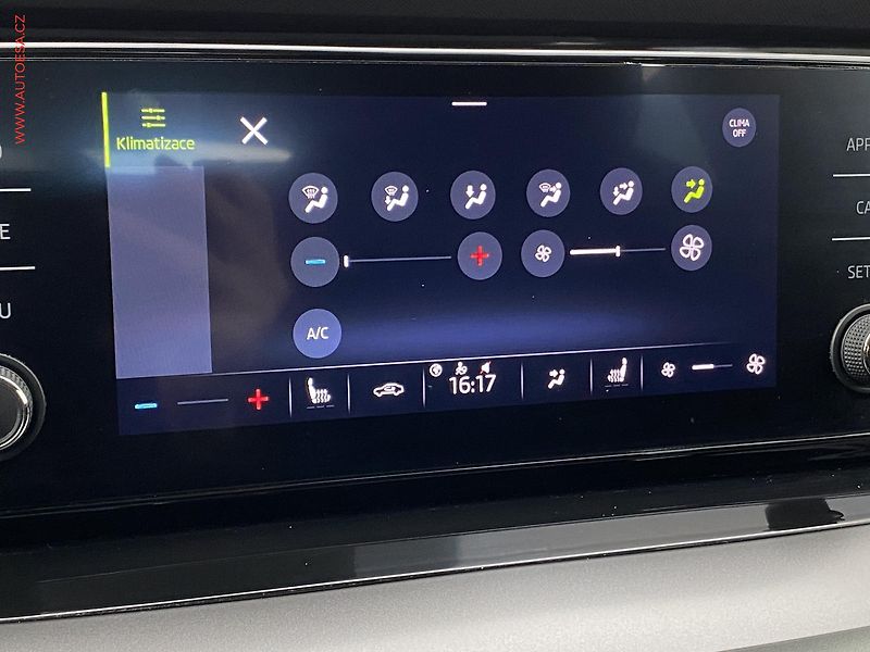 Škoda Octavia (2021) 1.5TSi e-TEC, 1.maj,ČR - fotka 17 z 17