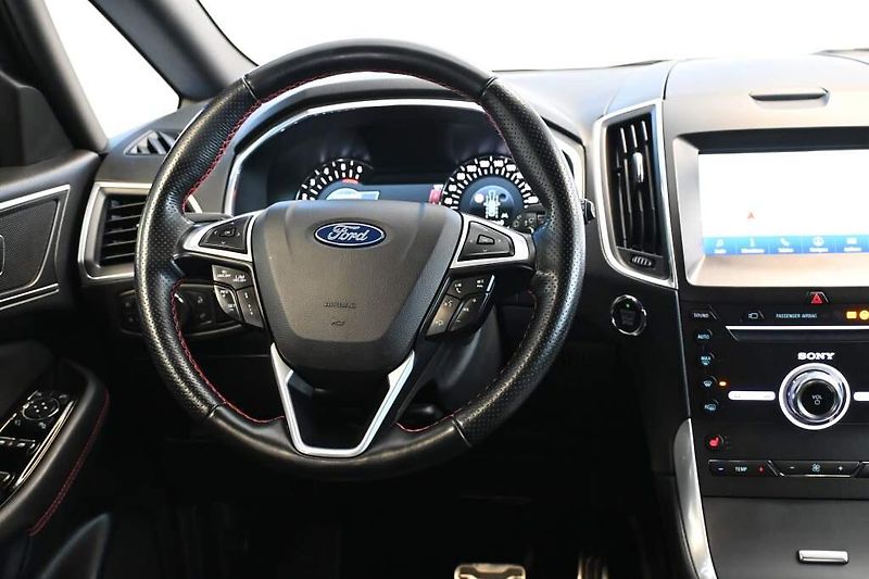Ford S-MAX (2022) 2.0 ST-LINE LED ACC SONY Tažné - fotka 12 z 34