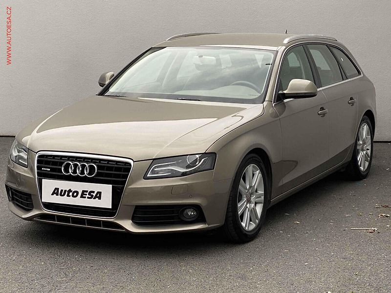 Audi A4 (2009) 3.0 TDi Quattro, Bixen, navi - fotka 3 z 19