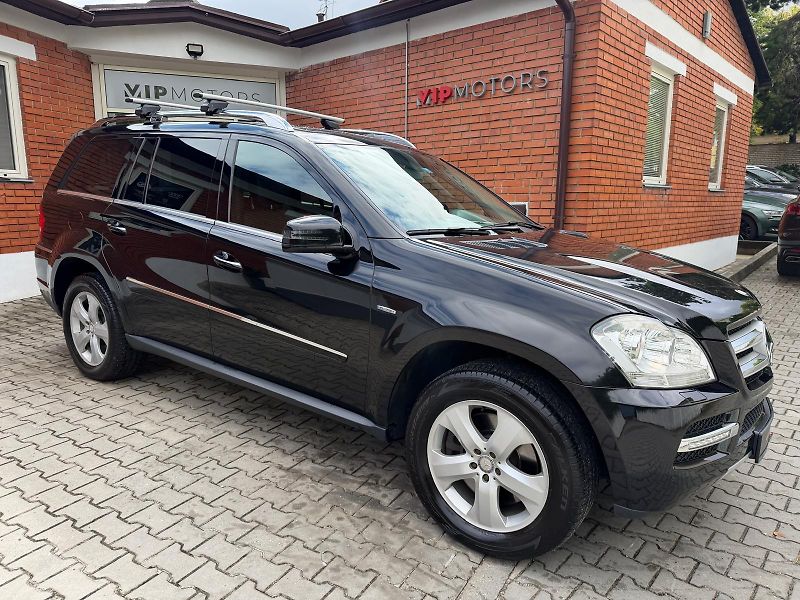 Mercedes-Benz GL 350CDi-4M-AMG-AIRMATIC-TOP STA - fotka 9 z 34