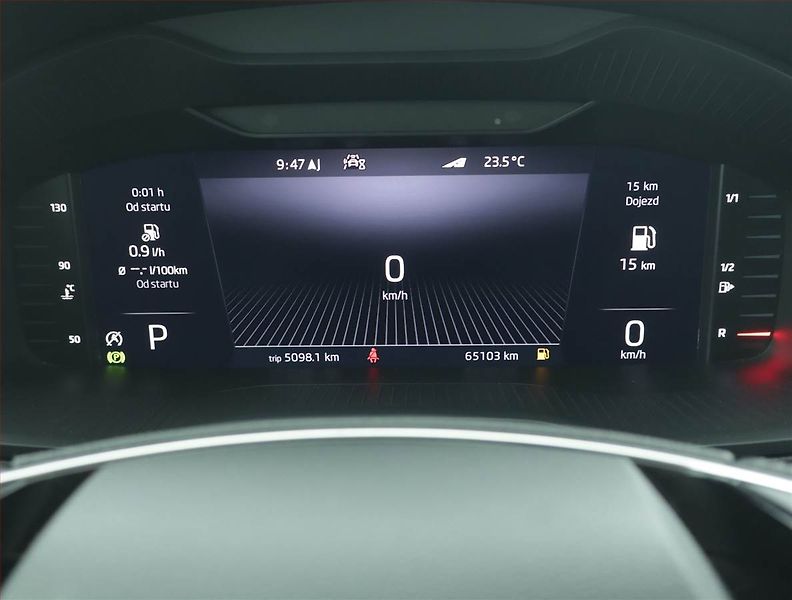 Škoda Karoq (2023) Sportline 1.5 TSI - fotka 11 z 16