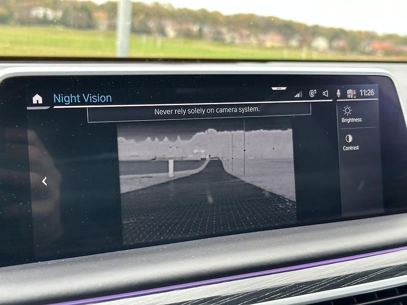 BMW Řada 7 (2019) BMW 745Le xDrive LONG aut. ser - fotka 45 z 57