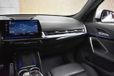 BMW X1 xDrive23d ///M*TAŽNÉ*KESSY* - náhled 11