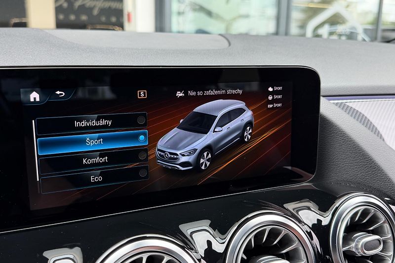 Mercedes-Benz GLA (2021) GLA 220d 4Matic AMG Line - fotka 106 z 121