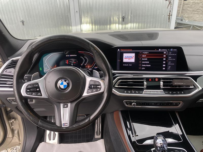 BMW X5 M50XD 4x4 400PS CZ DPH FULL 1A - fotka 155 z 171