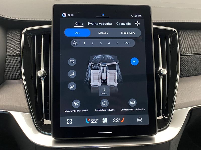 Volvo XC90 (2026) T8 AWD RECHARGE DARK ULTRA - fotka 47 z 68