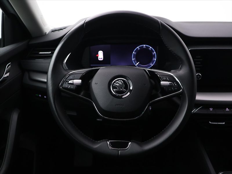 Škoda Octavia 2,0 TDI 85kW CZ 1.Maj LED DPH - fotka 15 z 31