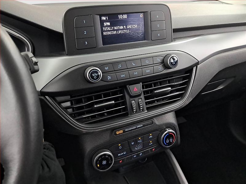 Ford Focus (2018) 1.5 TDCi, Tempomat - fotka 12 z 20
