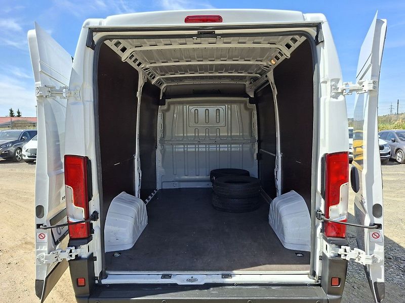 Peugeot Boxer FG 3300 L2H2 BHDi 140k M6 DEMO - fotka 5 z 19