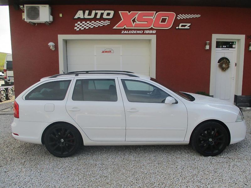 Škoda Octavia 2.0 TFSi RS +SADA KOL - fotka 2 z 35