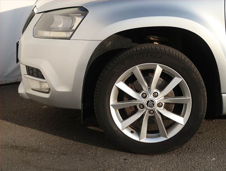 Škoda Yeti (2016) Elegance 2.0 TDI, Tempomat - fotka 14 z 20