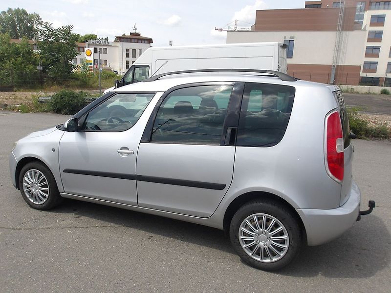 Škoda Roomster 1,6i AUTOMAT !!! - fotka 3 z 28