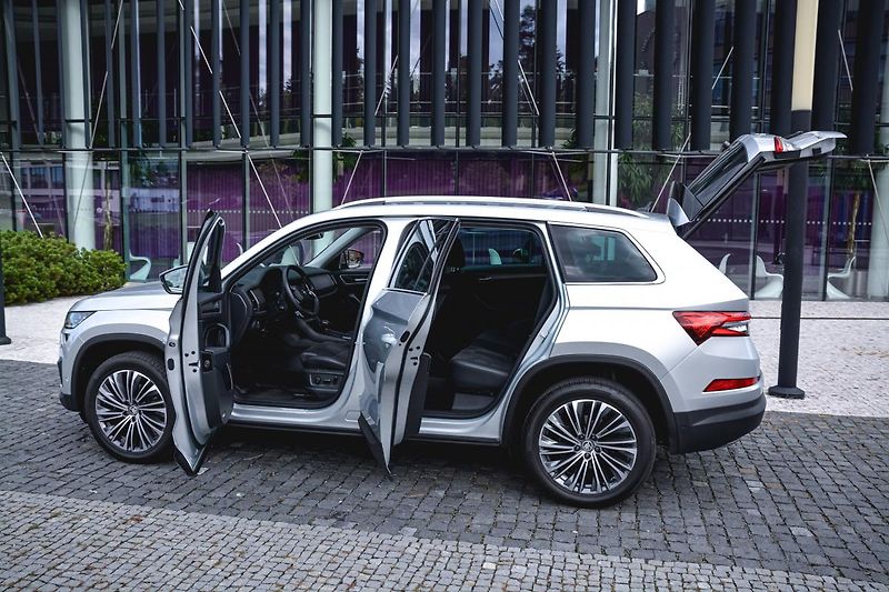 Škoda Kodiaq (2022) Style 2,0TDI 110kW 7-Gang auto - fotka 8 z 25