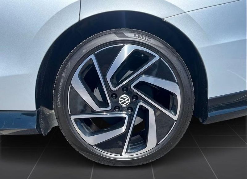Volkswagen ID.7 Tourer GTX 360 kam Masáž HuD Tažné - fotka 9 z 19