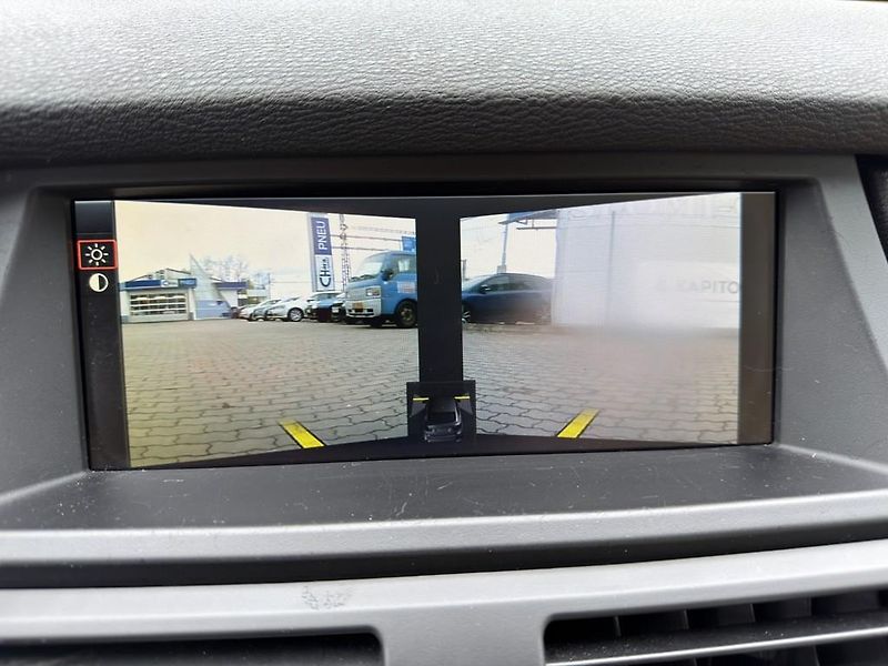 BMW X6 3.0d 180 kW xDrive CZ - fotka 19 z 23