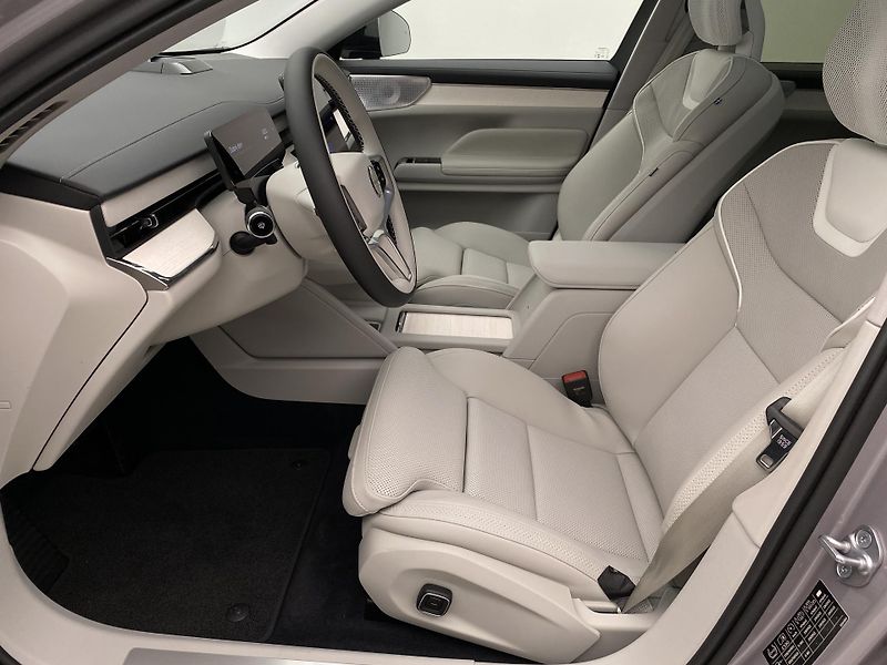 Volvo ES90 (2026) PURE ELECTRIC ULTRA - fotka 3 z 79