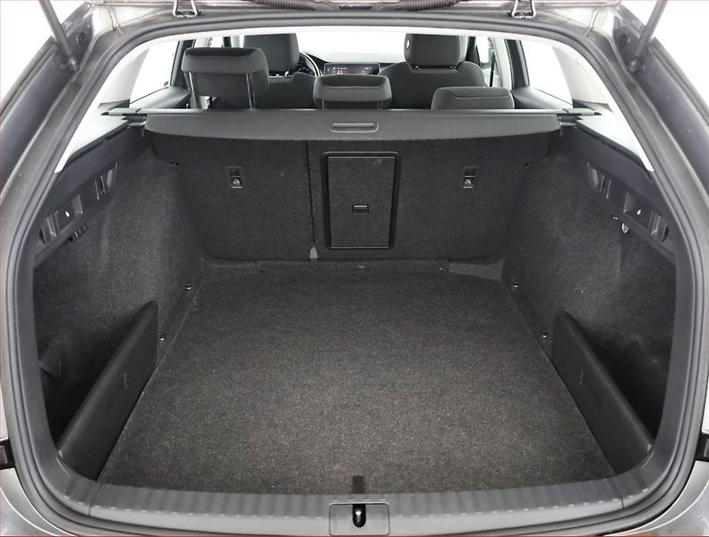 Škoda Octavia (2022) 2.0 TDI, ČR,1.maj, Serv.kniha - fotka 15 z 16