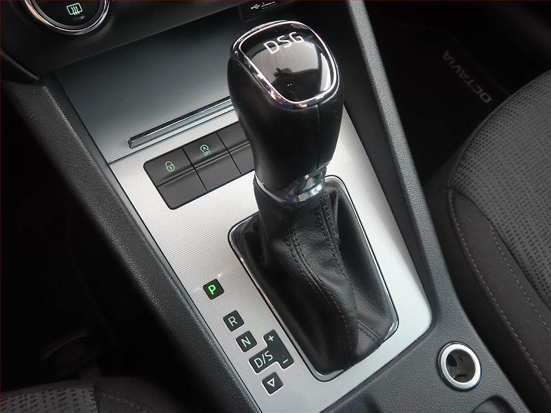 Škoda Octavia (2015) Style 2.0 TDI, Automat - fotka 13 z 15