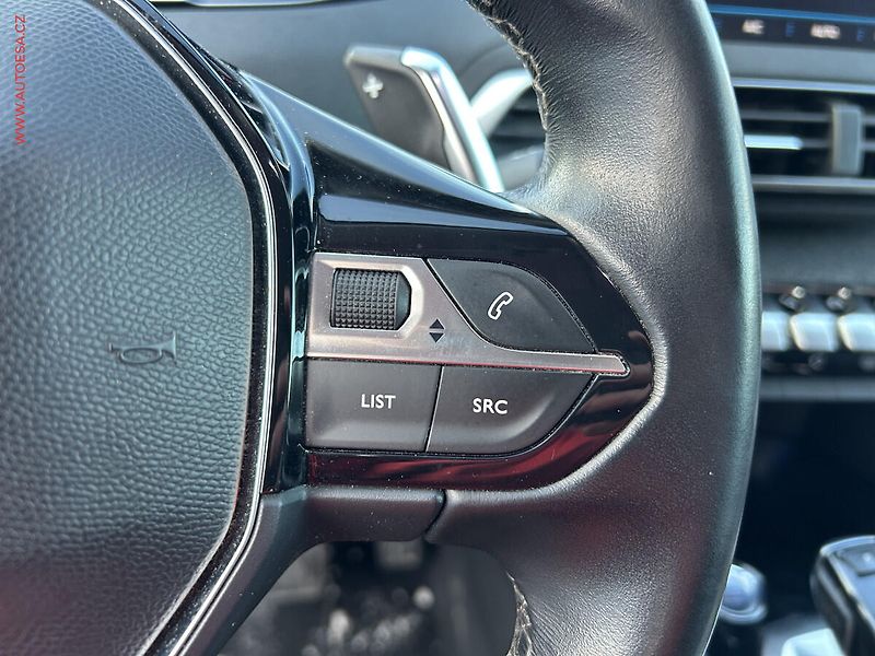 Peugeot 3008 (2018) 1.2 PT, Allure, AT, navi - fotka 18 z 24