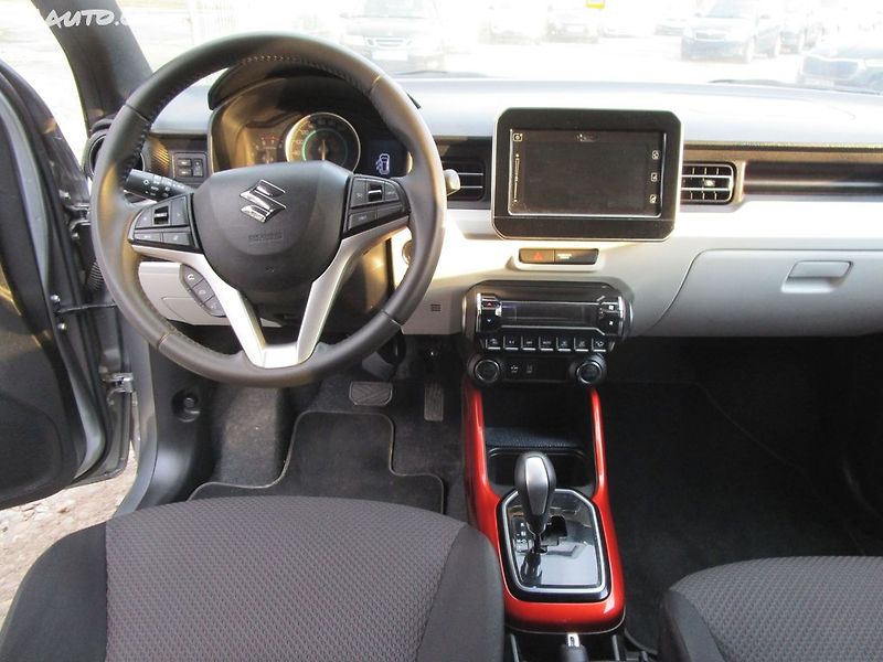 Suzuki Ignis 1,2 - 66KW - AUTOMAT - fotka 13 z 24