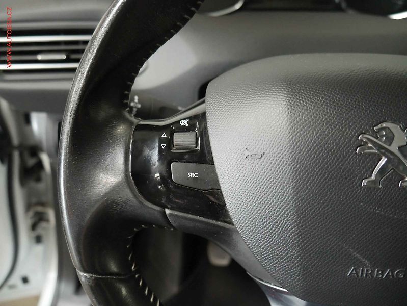Peugeot 308 (2015) 1.2 PT, ČR, Active, TZ - fotka 17 z 19
