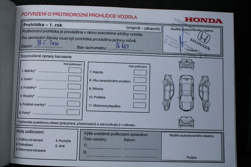 Honda CR-V 2,0 i  DPH,A/T,4x4,EXECUTIVE - fotka 42 z 47