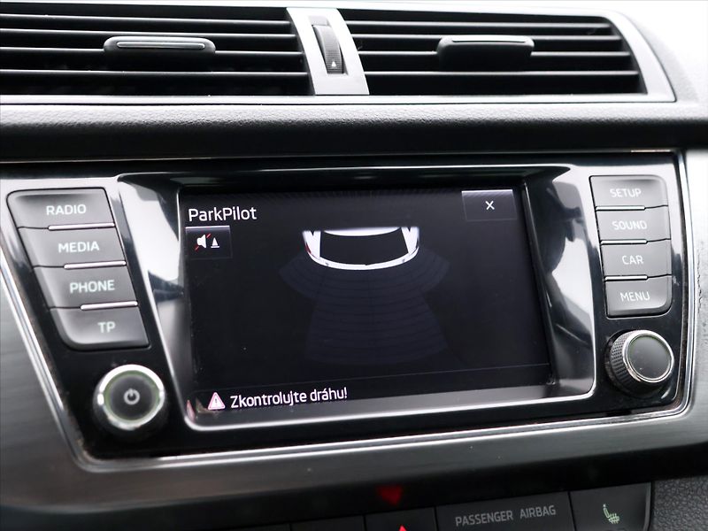 Škoda Fabia 1,2 TSI 81kW CZ Style - fotka 17 z 28