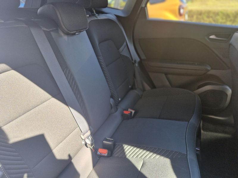 Renault Symbioz (2026) techno E-Tech full hybrid 160 - fotka 10 z 13