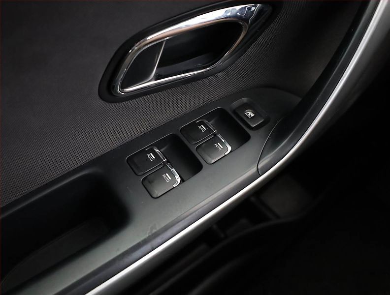 Kia Ceed (2017) 1.4 CVVT, Serv.kniha, Tempomat - fotka 16 z 17