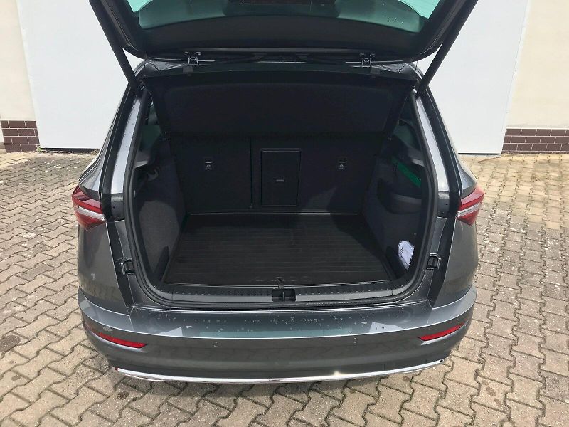 Škoda Karoq (2026) SPORTLINE 2,0 TDI 4X4 DSG - fotka 27 z 29