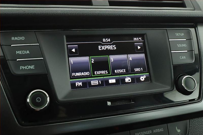 Škoda Fabia (2016) 1.2 TSI, Park. senzory - fotka 8 z 12
