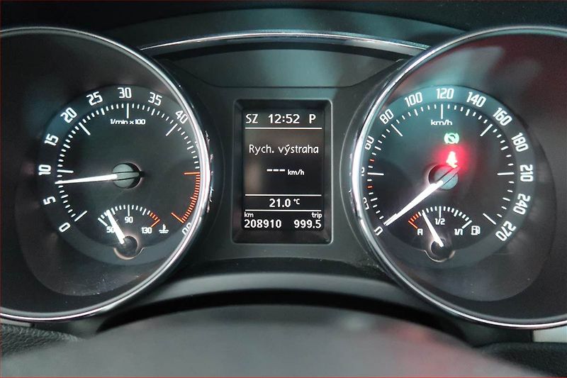 Škoda Superb (2013) Ambition 2.0 TDI, Automat - fotka 11 z 18