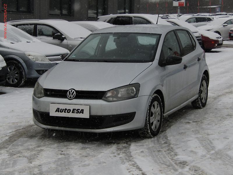 Volkswagen Polo (2011) 1.2i, AC - fotka 3 z 14