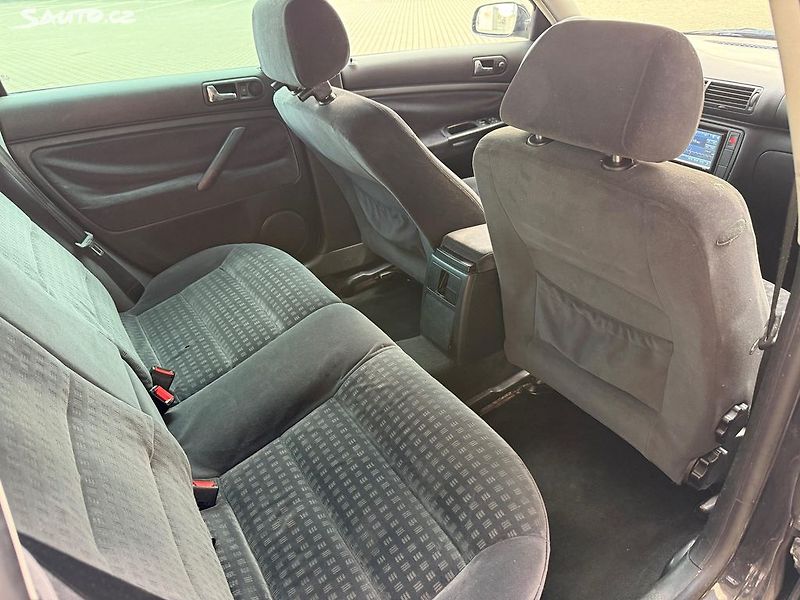Volkswagen Passat (2001) 2.0i, 85kw Nová STK - fotka 11 z 20