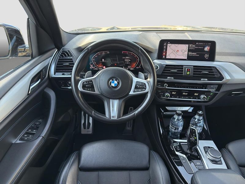 BMW X3 xDrive20d - fotka 10 z 21