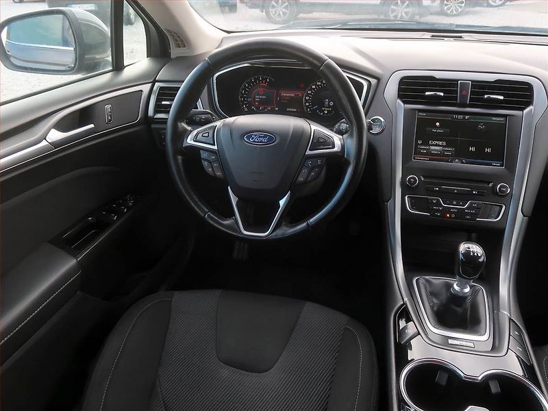 Ford Mondeo (2015) 1.5 TDCi, Navi, Tempomat - fotka 7 z 18